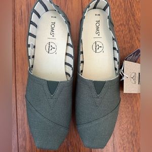 Toms women’s Alpargata shoes in Bonsai Green